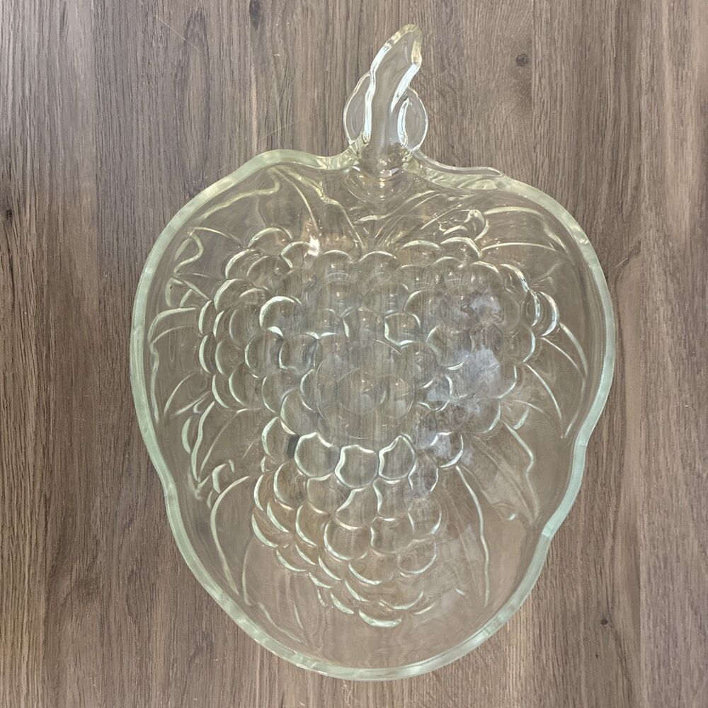 VTG Indiana Glass Co. 9.5 x13" Clear Glass Grape Cluster Fruit Serving Bowl MCM